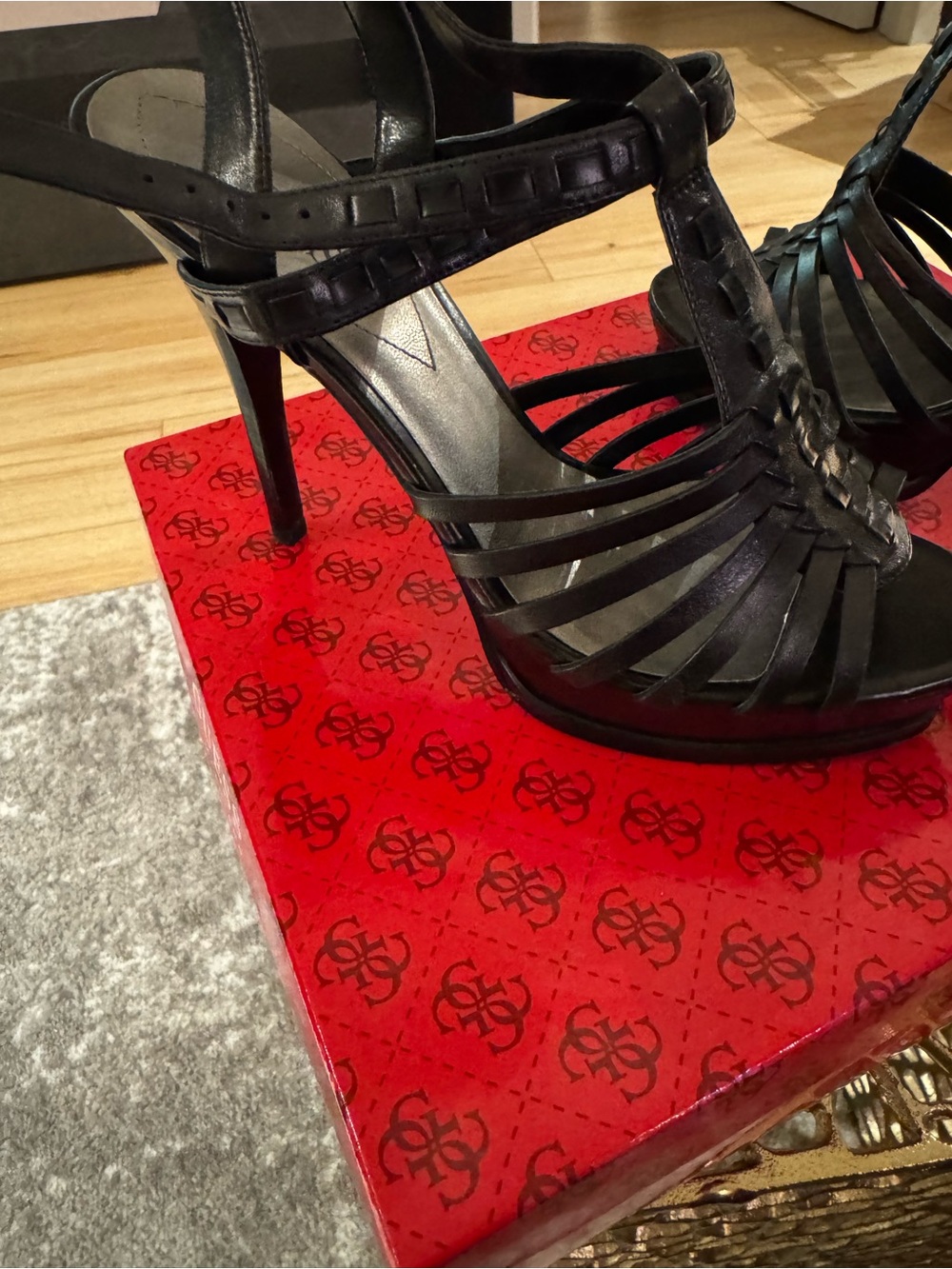 Guess Black Strappy Wedge Sandals for Women - Picture 2 of 4